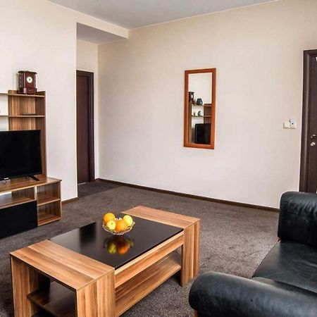 Park-Hotel Yambol Luaran gambar