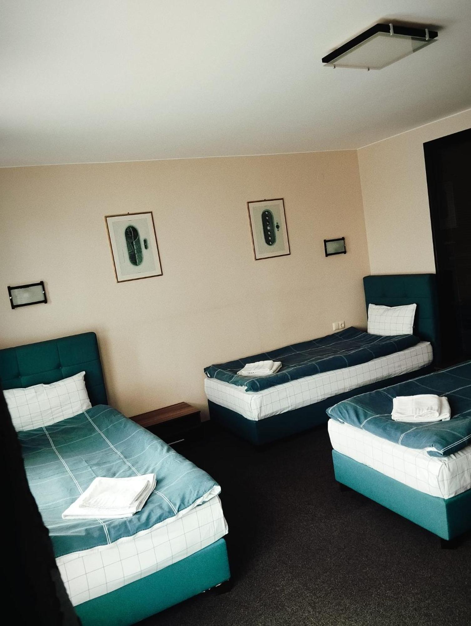 Park-Hotel Yambol Luaran gambar