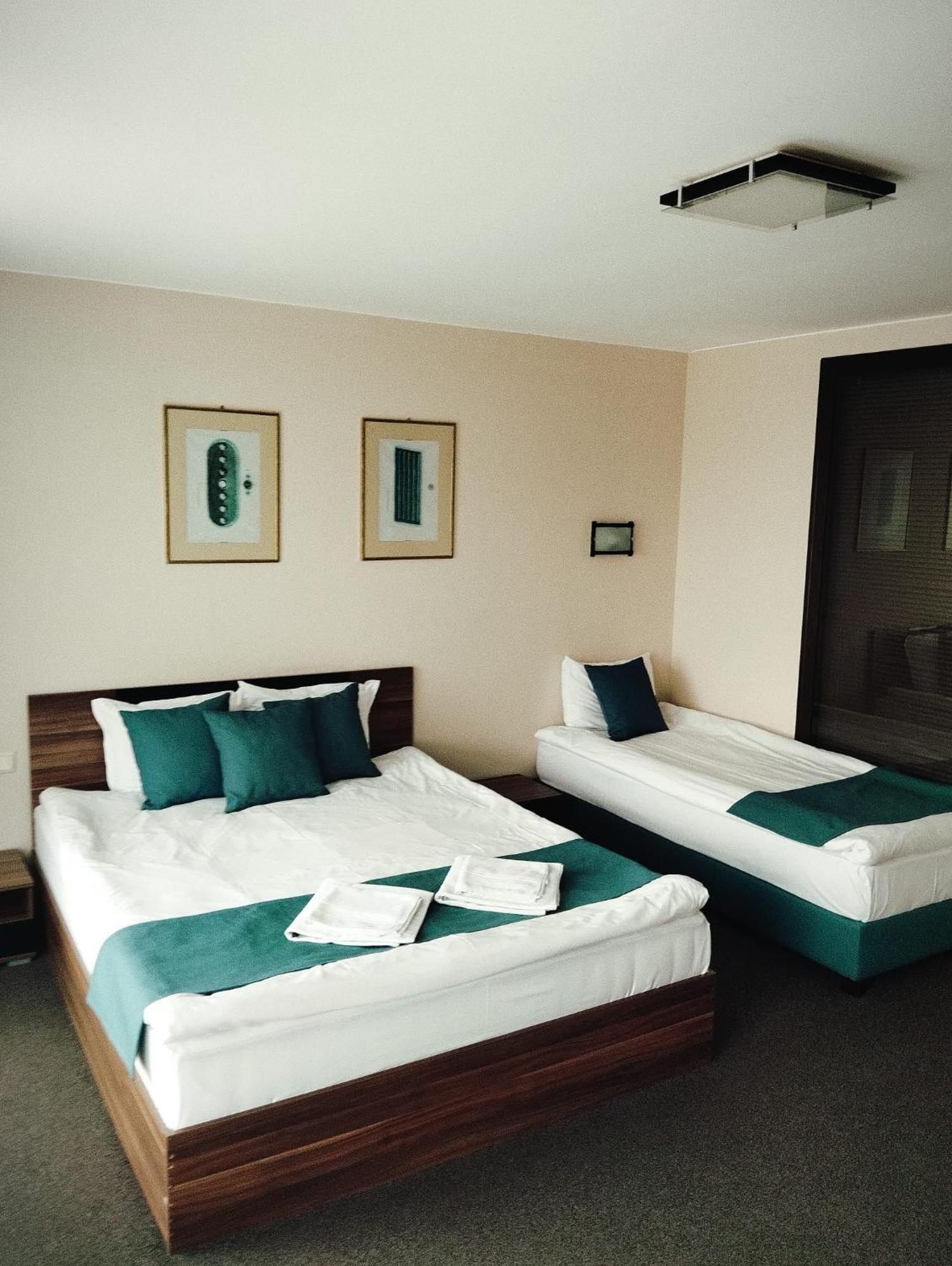 Park-Hotel Yambol Luaran gambar