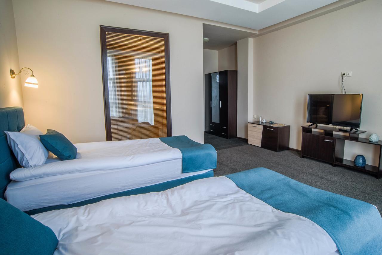 Park-Hotel Yambol Luaran gambar